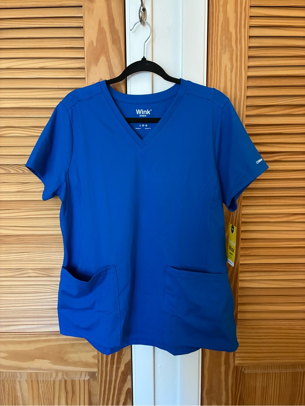 NWT Wink Women's V-Neck Top in Royal size large Blue